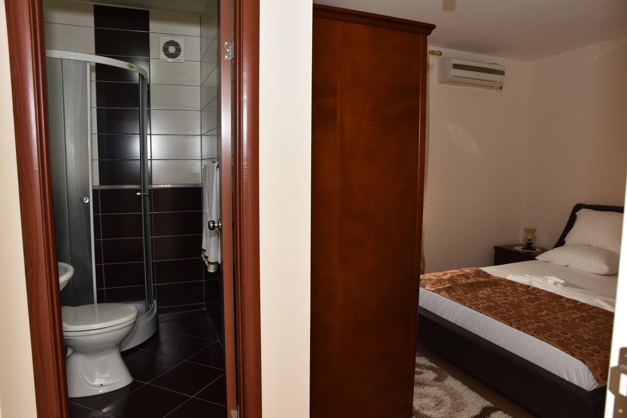 Guest House Evropa Ulcinj Exteriér fotografie